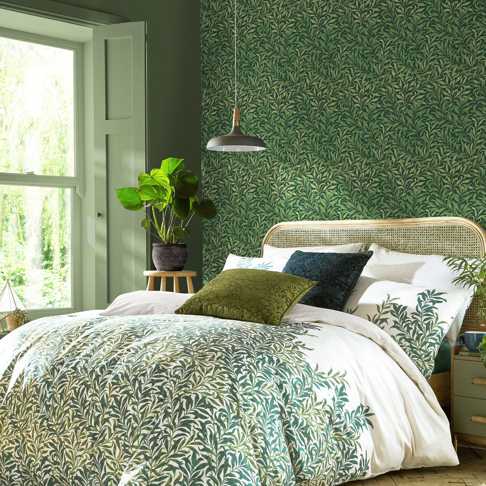 Willow Bough Deep Green Wallpaper - 124247_ROOMSET_WILLOW BOUGH DEEP GREEN_01.jpg