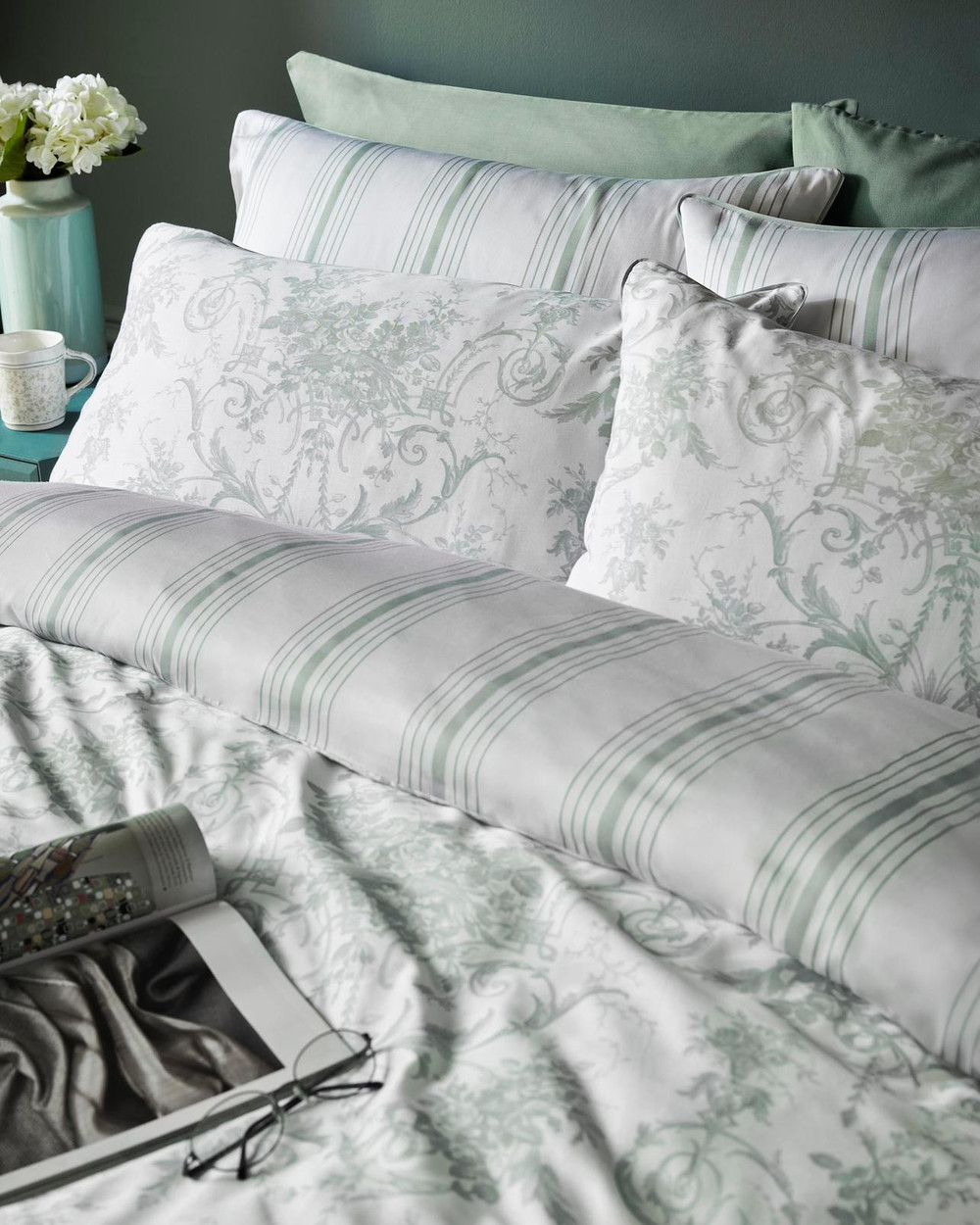 Tuileries Sage Duvet Cover Set - LATUL03DQ_CAMEO_TUILERIES SAGE_01.jpg