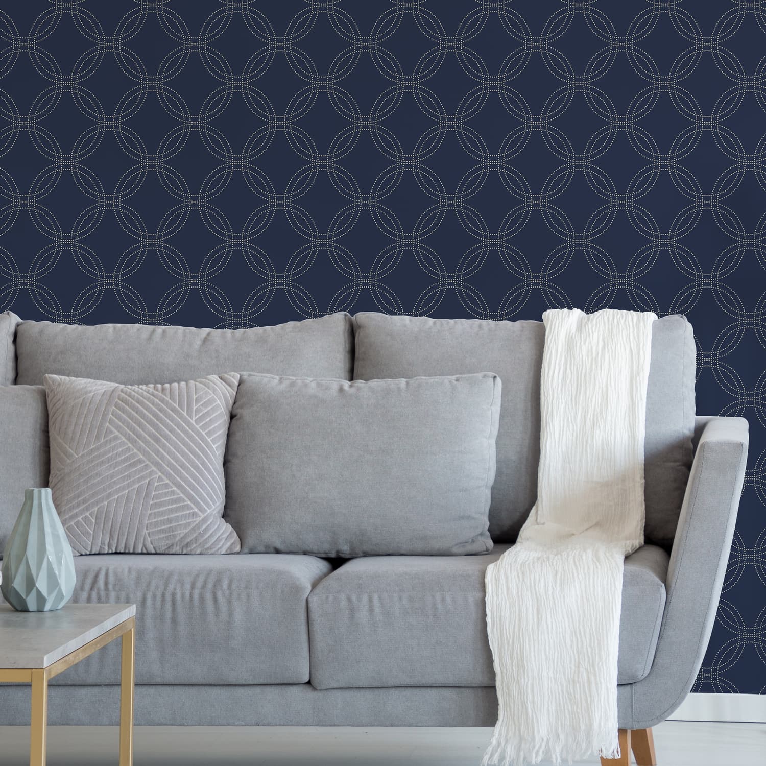 Serpentine Navy Wallpaper