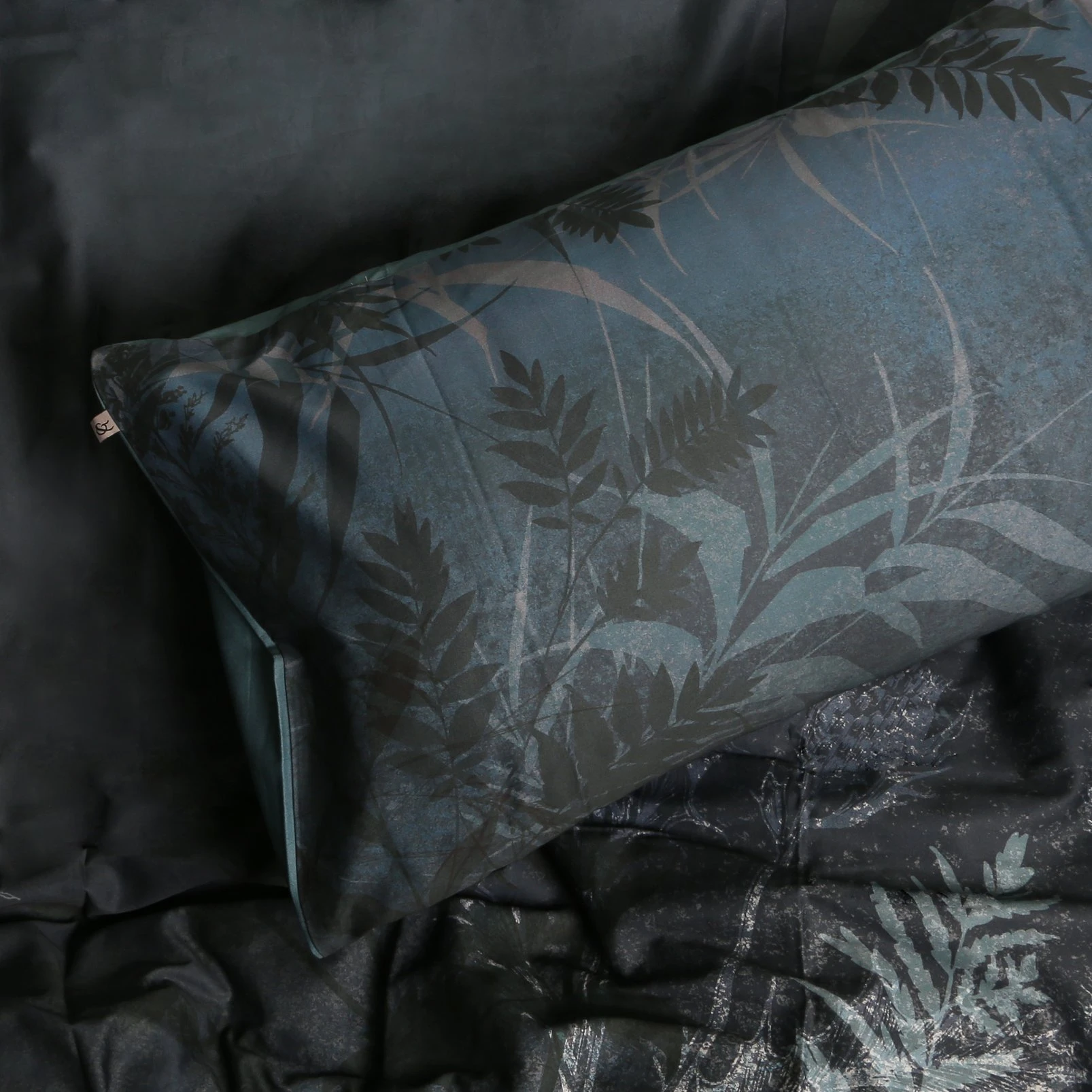 Restore Midnight Duvet Cover Set