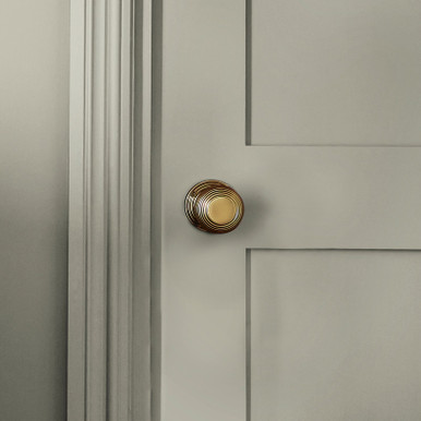 William Morris At Home House Sparrow Paint - 124311_DETAIL_HOUSE SPARROW_01.jpg