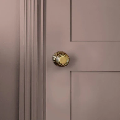 William Morris At Home Pineberry Paint - 124293_DETAIL_PINEBERRY_01.jpg