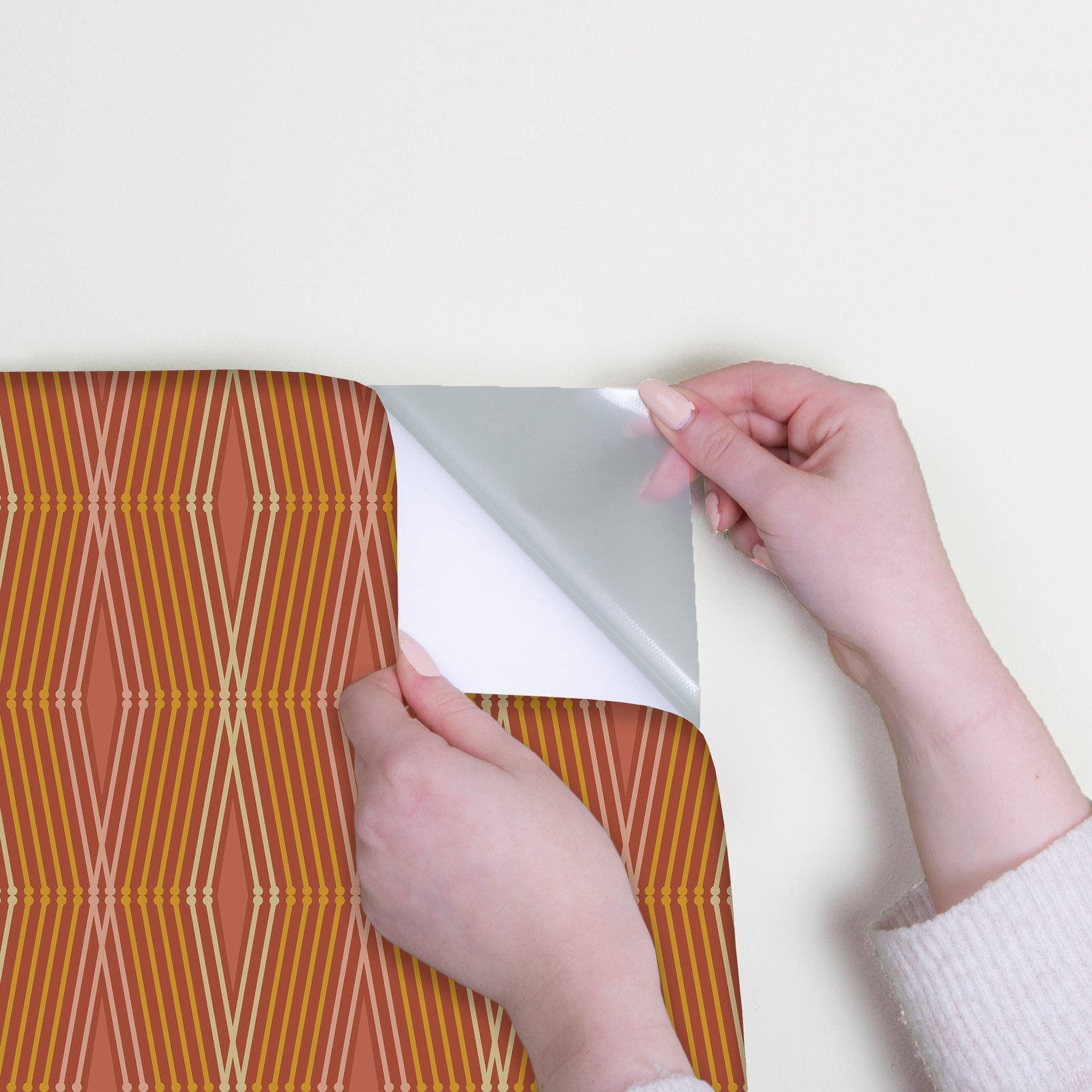 Nicole Miller Hard Edge Ogee Peel & Stick Clay Wallpaper