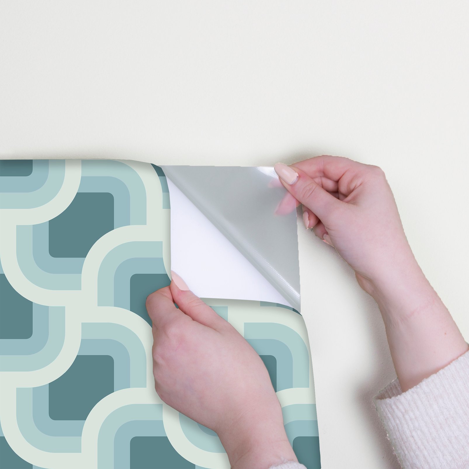 Nicole Miller Retro Geo Peel & Stick Spa Wallpaper