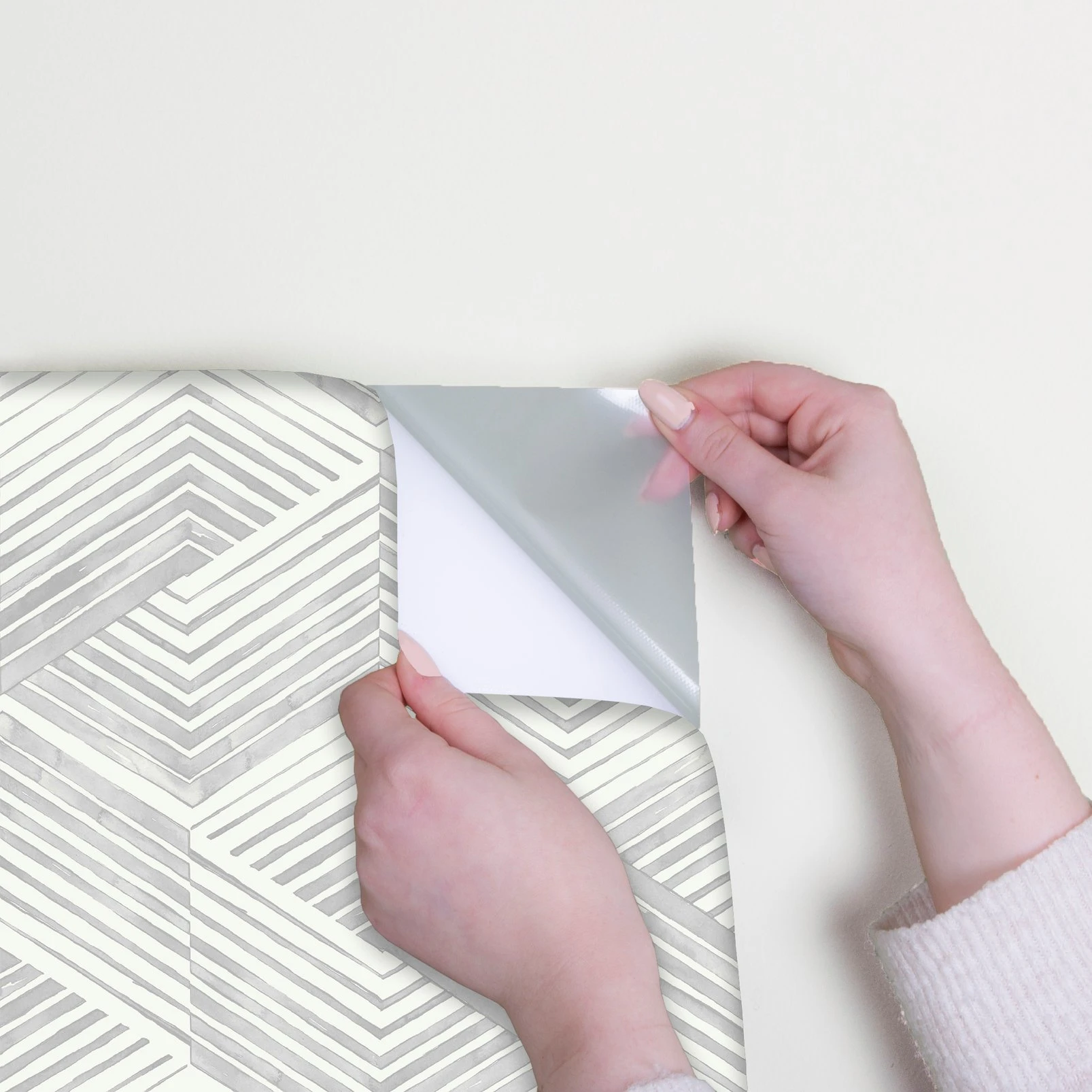 Nicole Miller Geo Movement Peel & Stick Oyster Wallpaper