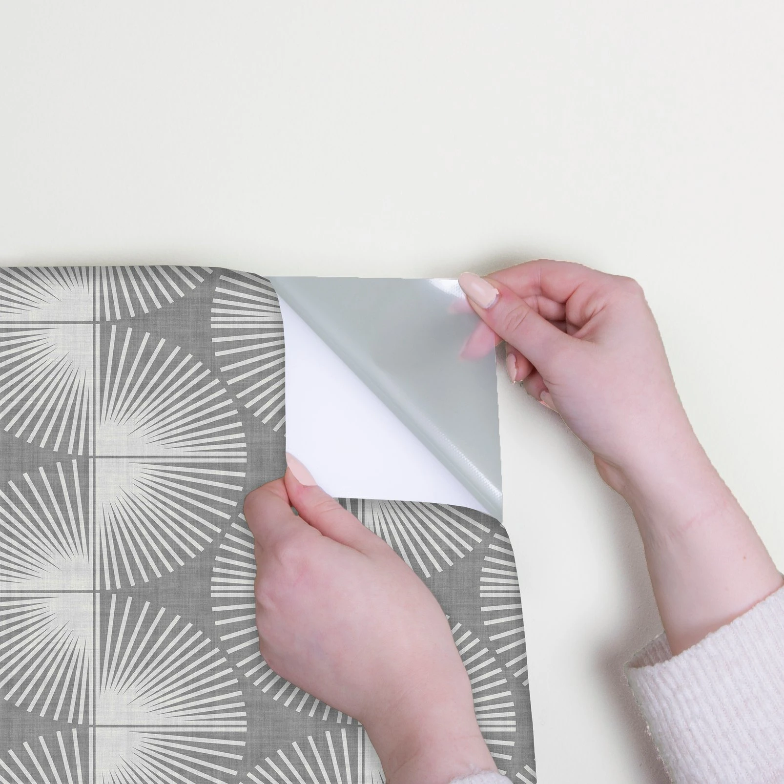 Nicole Miller Kendall Geo Peel & Stick Smoke Wallpaper