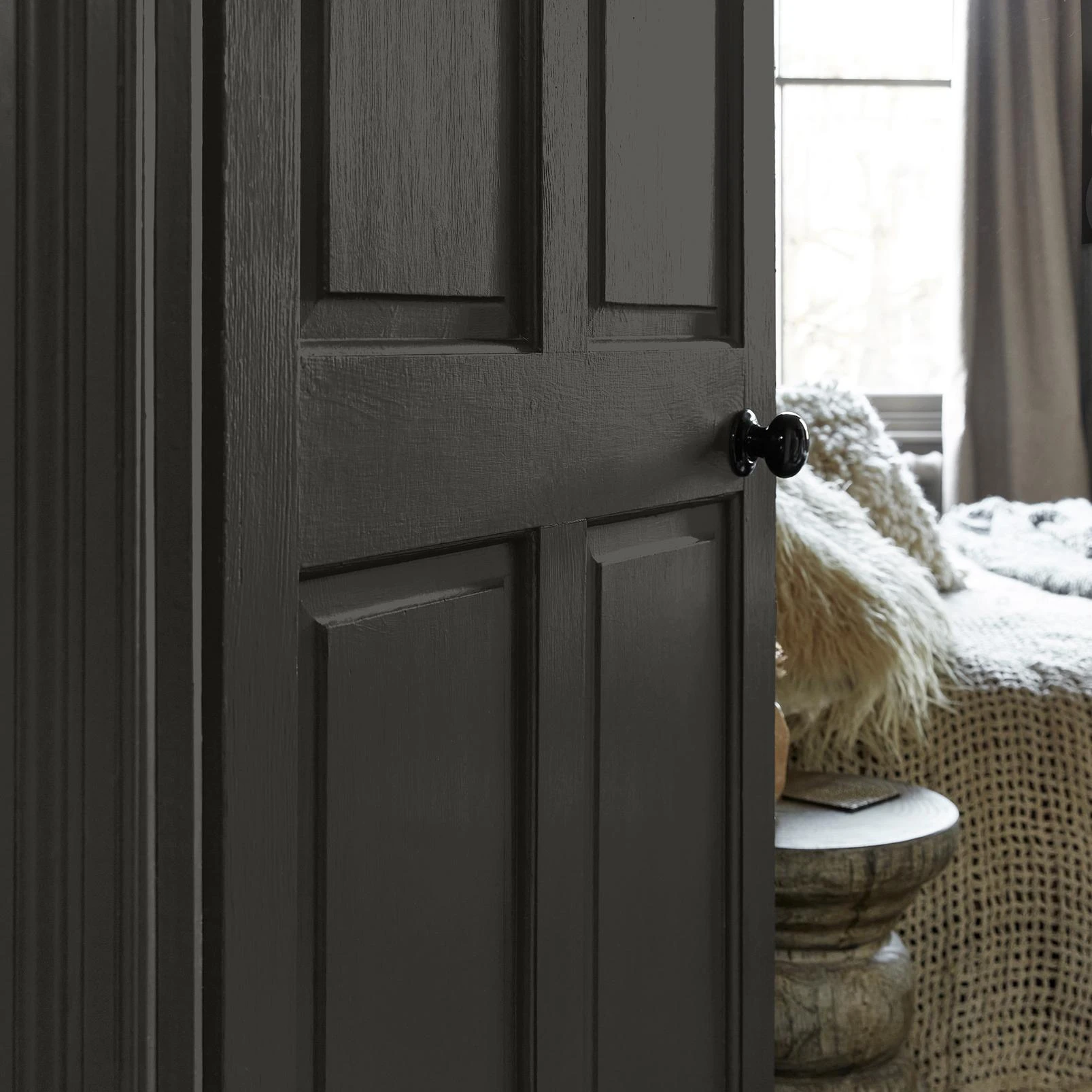 Abigail Ahern Beekman Black Paint